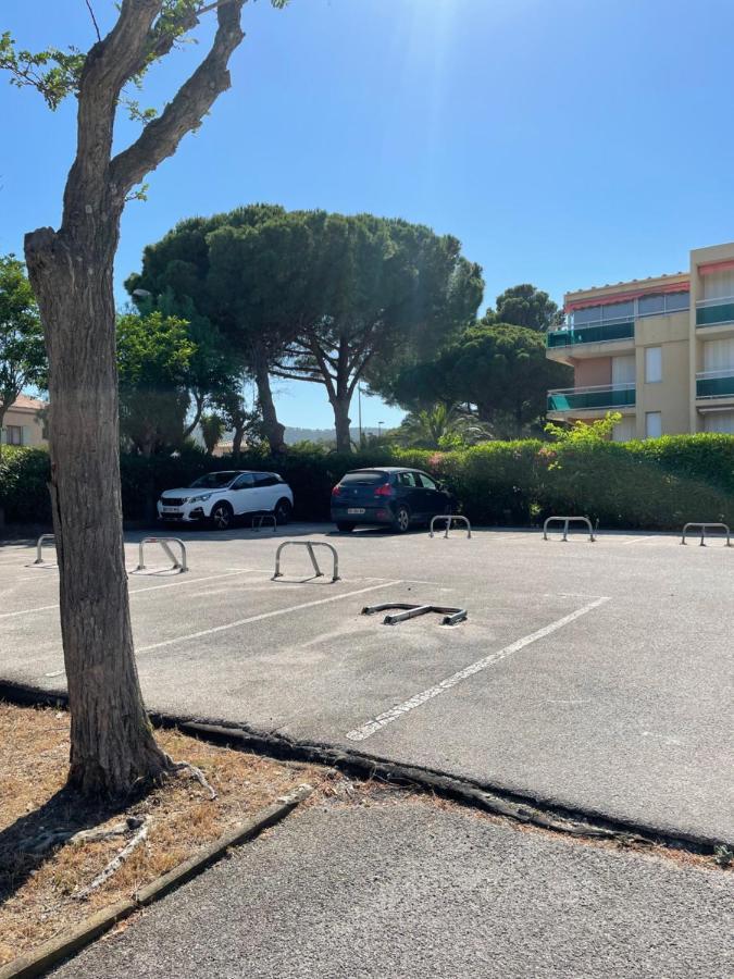 Appart cosy 4 personnes, à 400m de la plage Bormes-les-Mimosas Extérieur photo