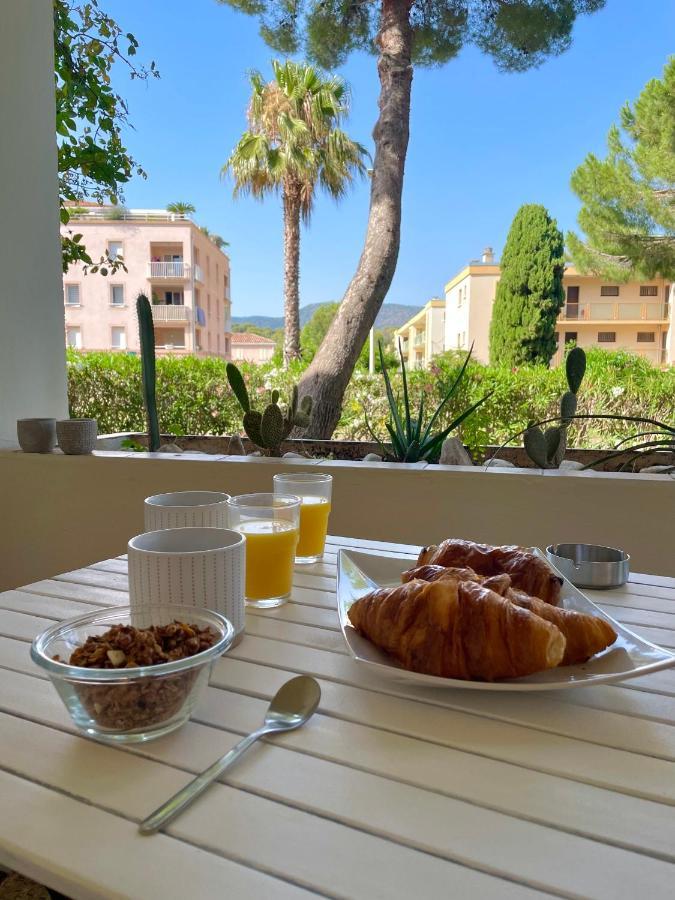 Appart cosy 4 personnes, à 400m de la plage Bormes-les-Mimosas Extérieur photo